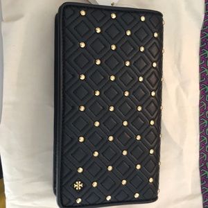 Tory burch Fleming stud clutch